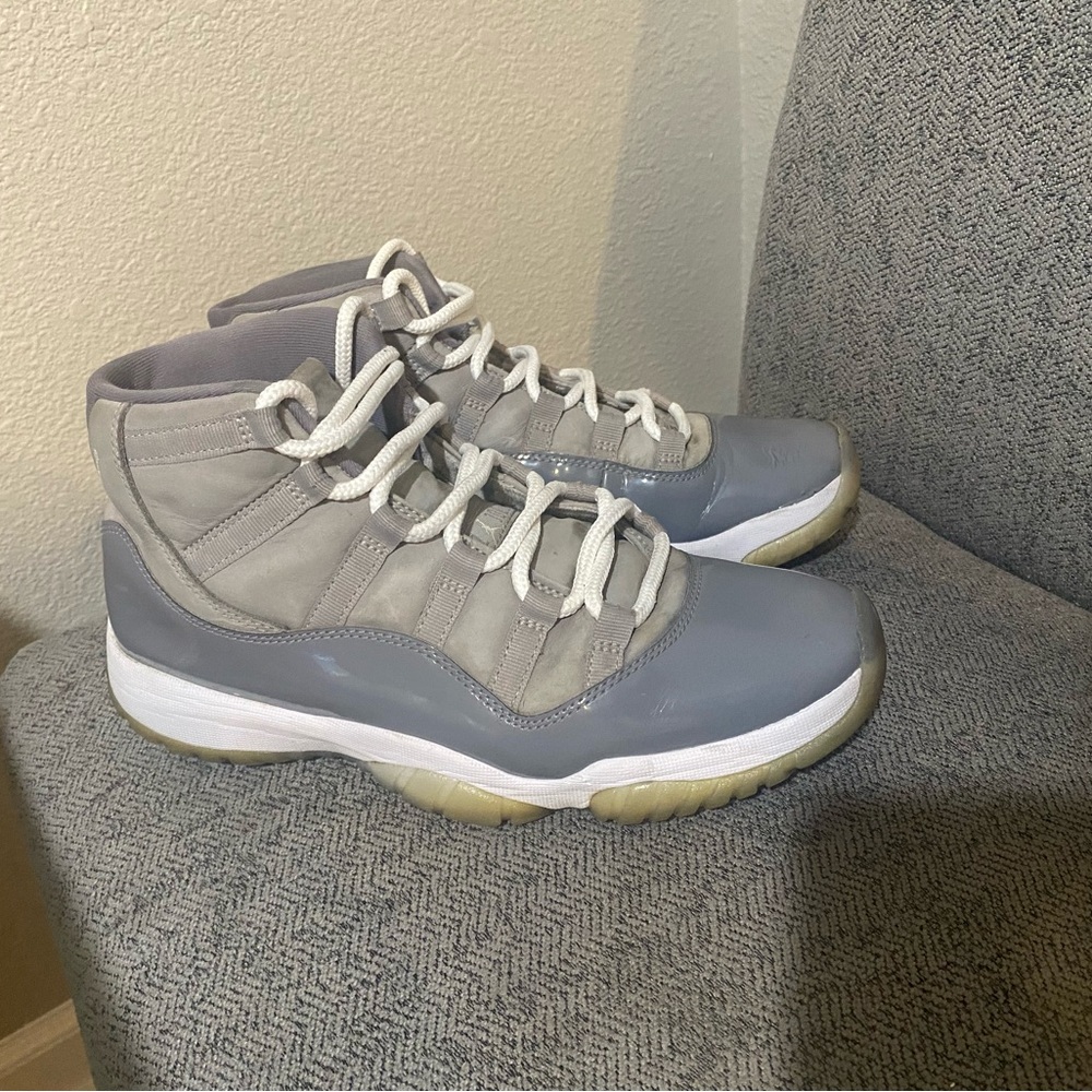 Jordan’s cool greys